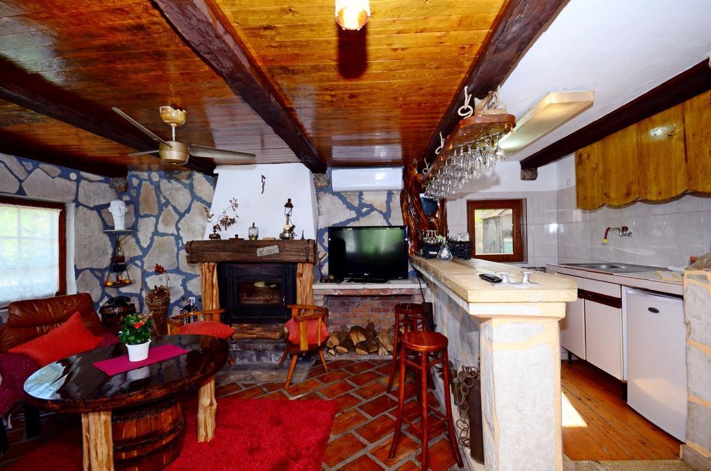 Apartment Jovicevic Rijeka Crnojevića الغرفة الصورة